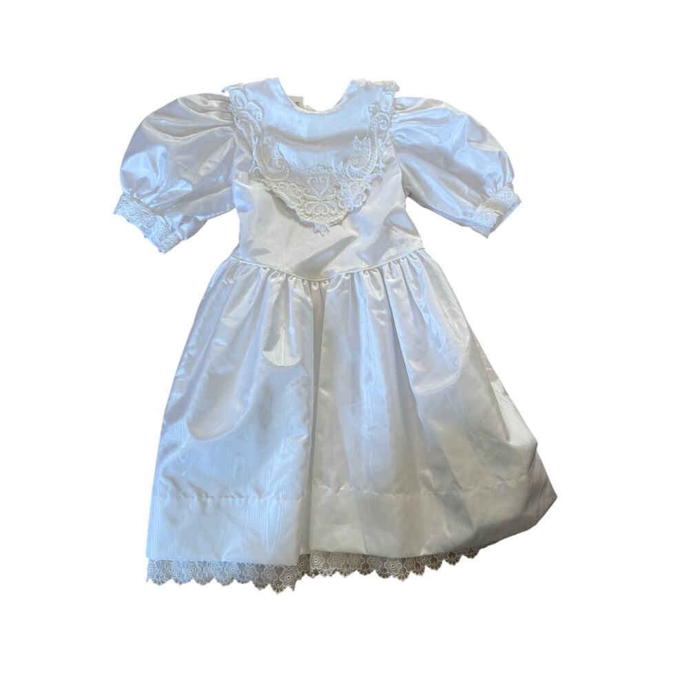 Vintage miniworld white lace girls dress
